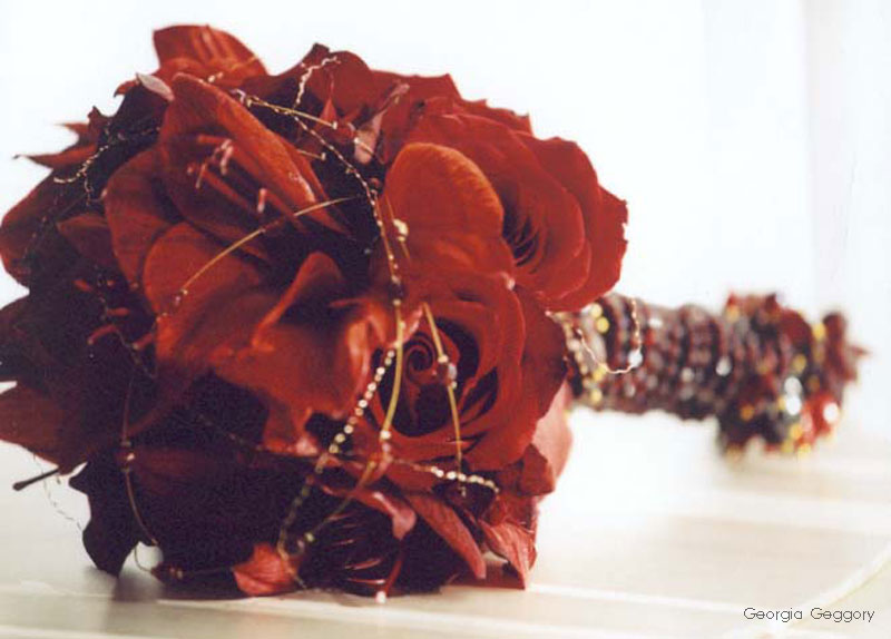 red_amaryllis_bridal_bouquet